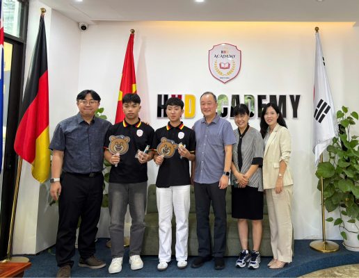 guong-mat-hhd-du-hoc-kongju-national-university